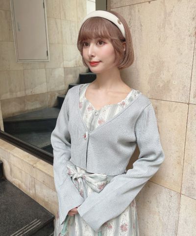 Flower cameo button short knit cardigan/an another angelus [53BJ04j001]