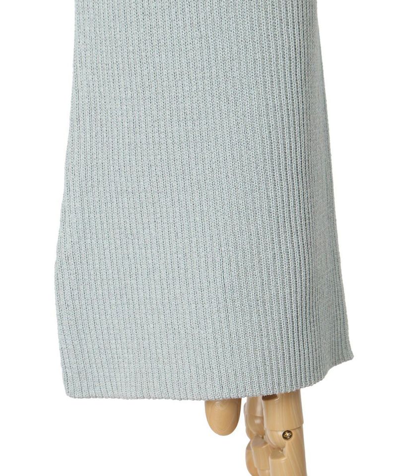 Sleeve opening (light gray)