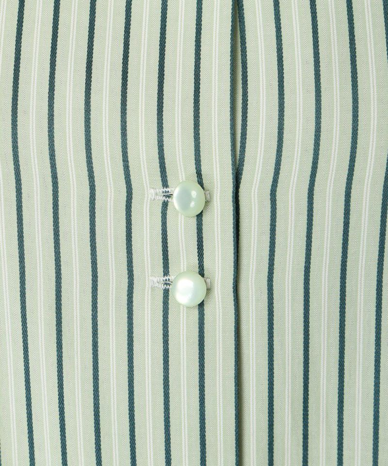 Button up (green x white)