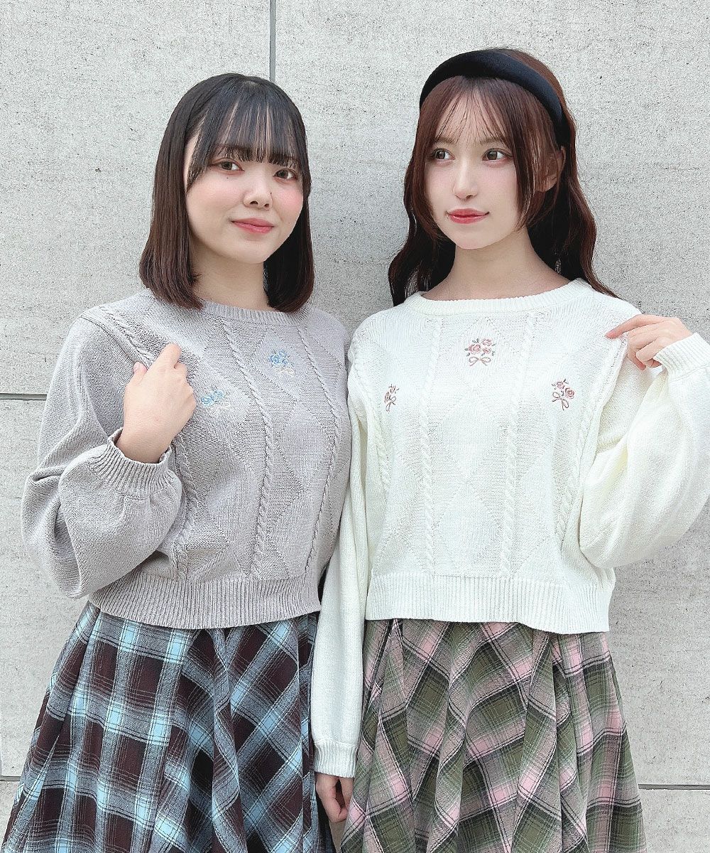 ローズミニブーケ刺繍ニットプルオーバー/F i.n.t [52AJ03j011] | F