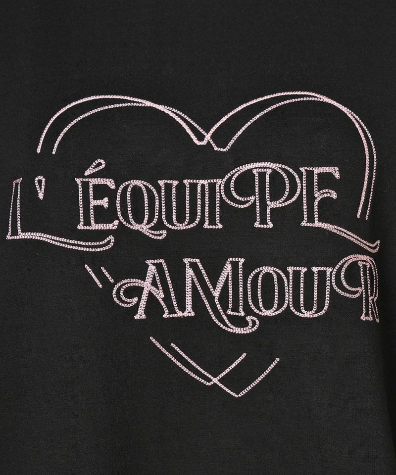 Embroidered logo (black)