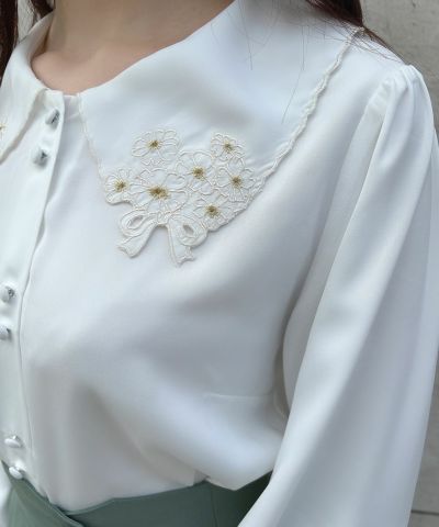 ミニブーケ刺繍カットワーク衿ブラウス/F i.n.t [53AF02j009