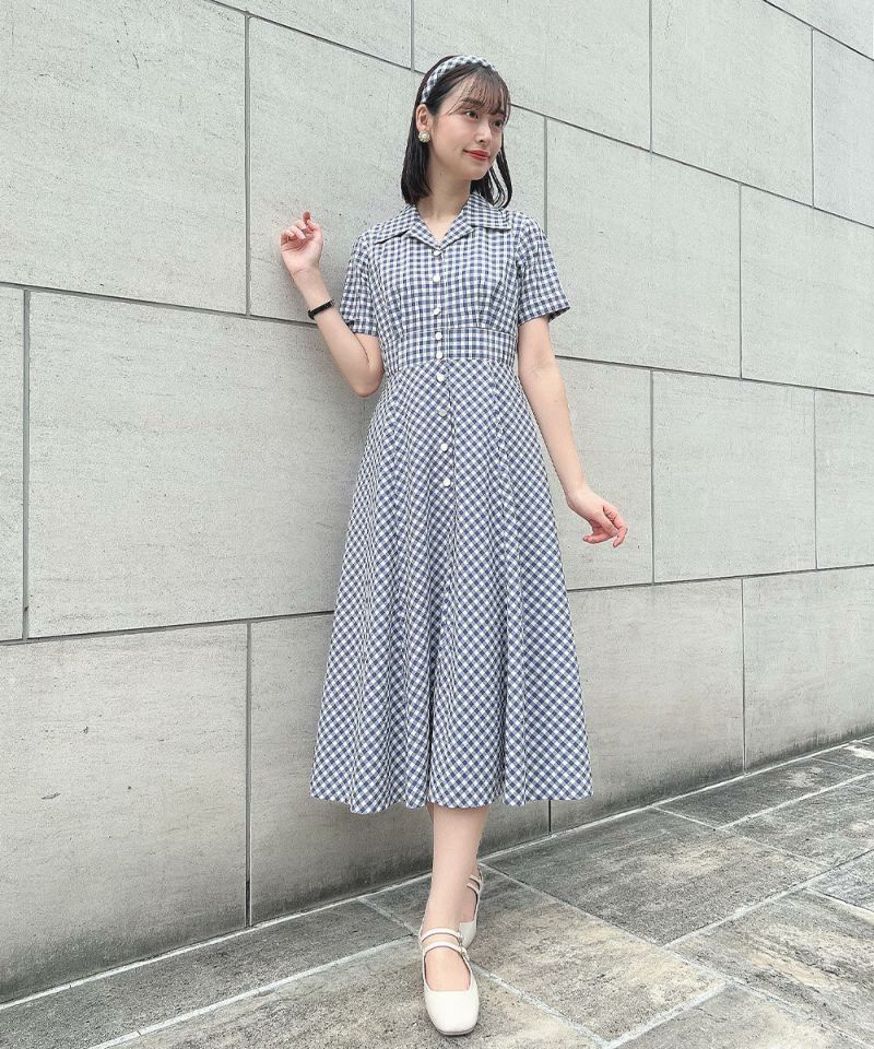 Blue × white