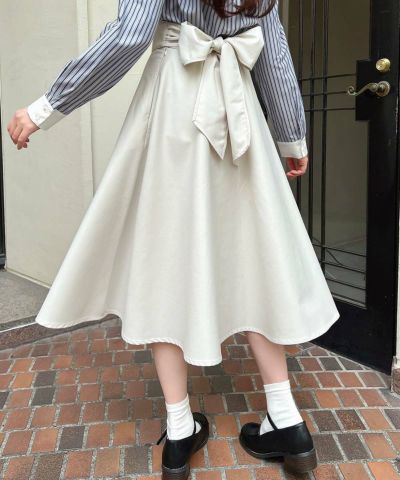 Ivory / 157cm / Wearing size: 1