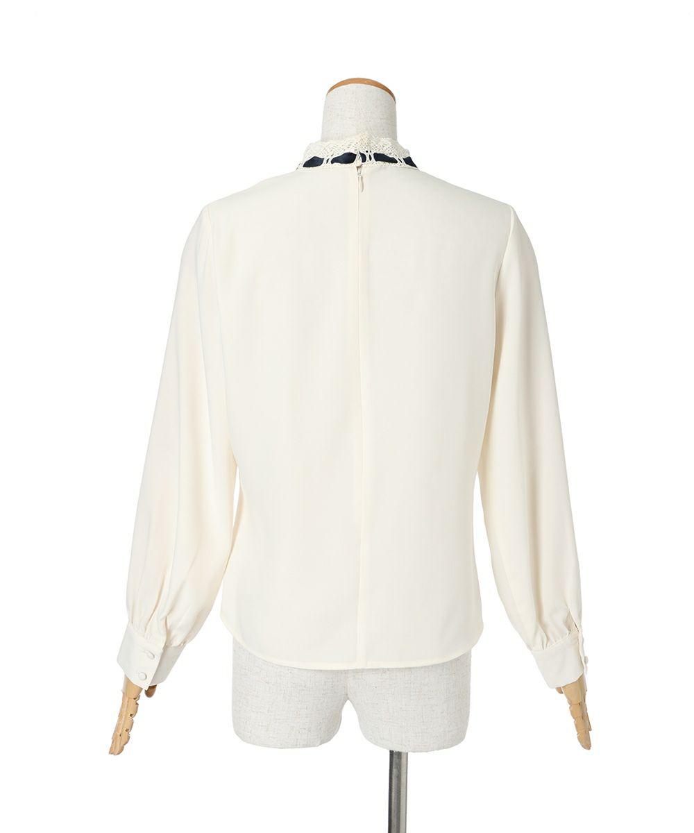 バック (off white×navy)