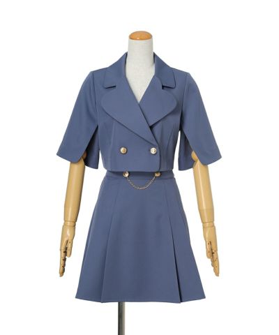 Sleeve buttons undone (gray)