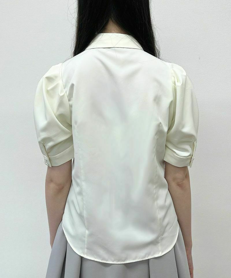 ivory×blue / 157cm / タイを取り外した状態