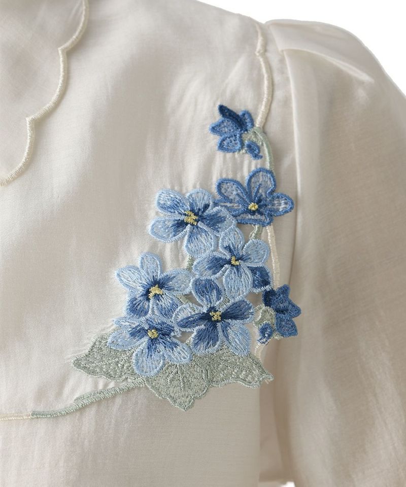 Embroidery (ivory×blue)