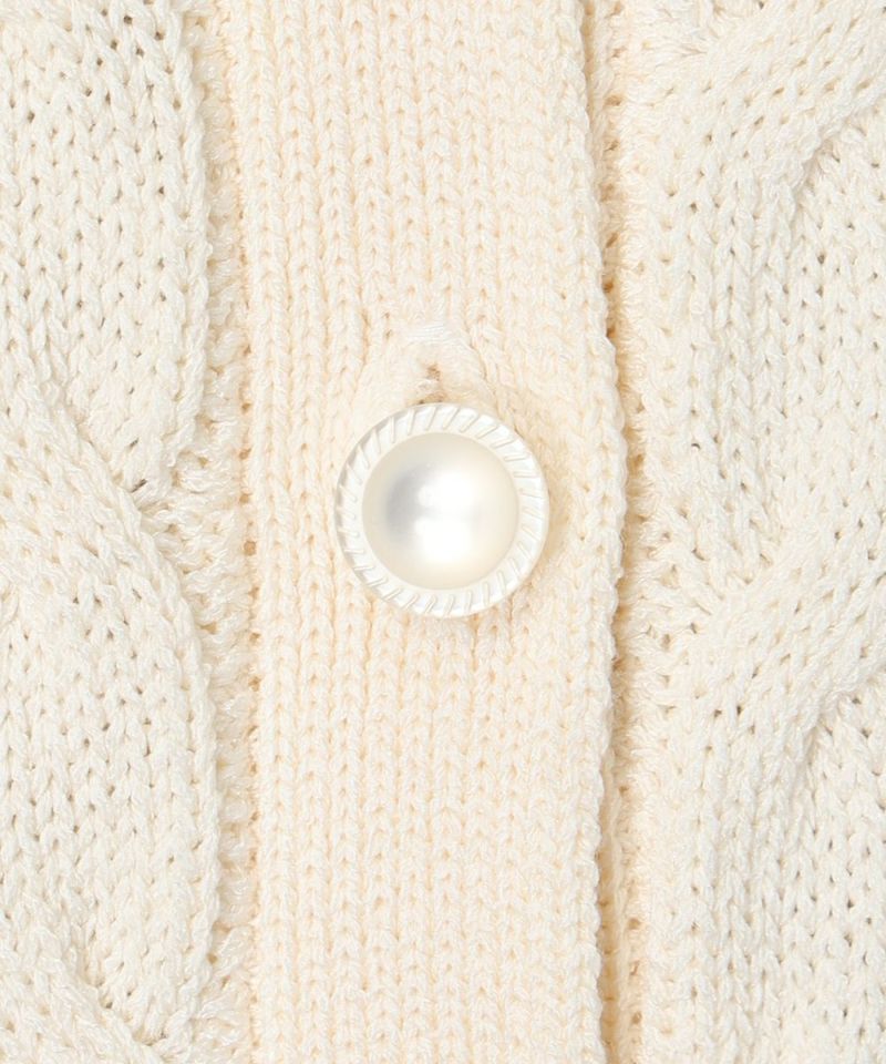 button (off white)