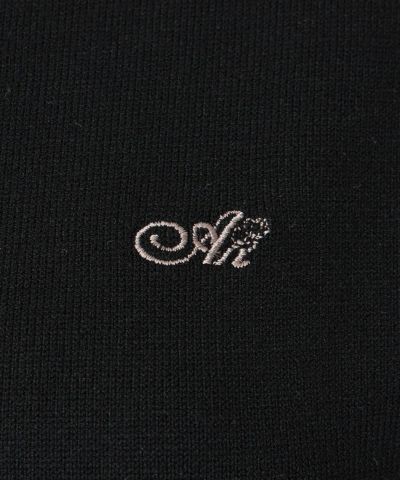 Embroidered logo (black)
