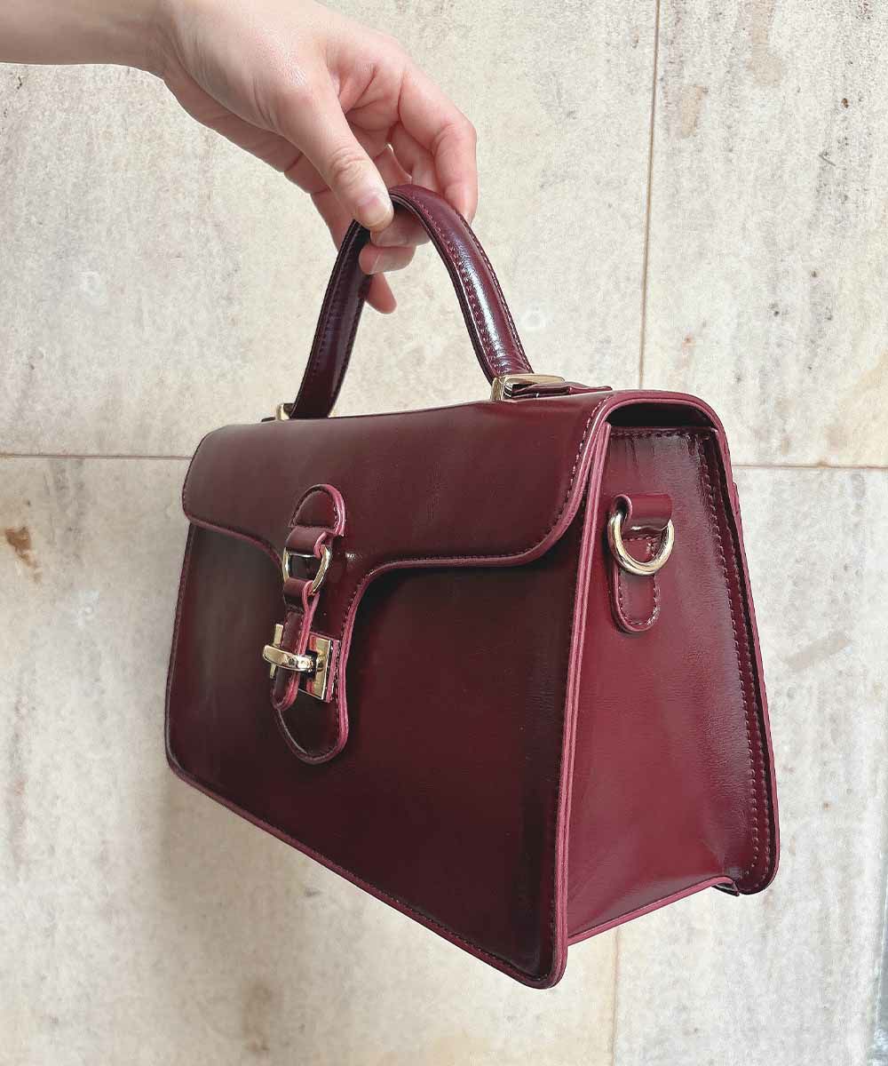 wine red