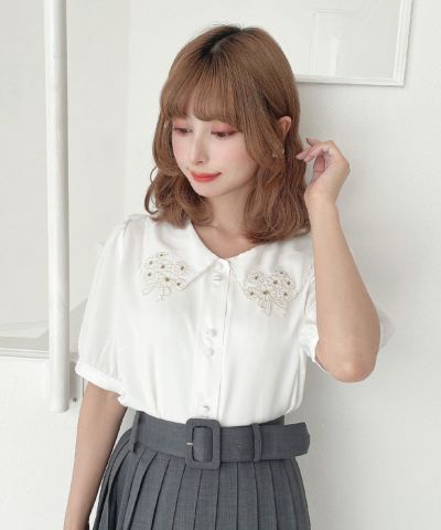 Mini bouquet embroidered cutwork short sleeve blouse/F i.n.t [54AF02g018]