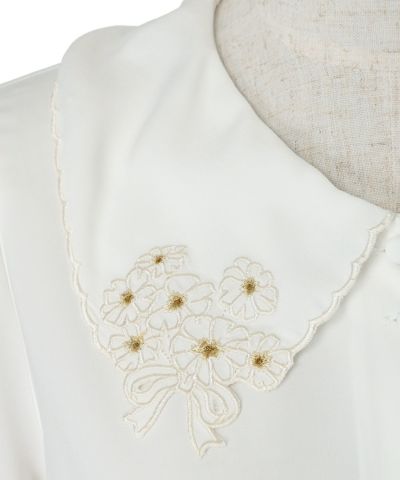 Embroidery up (off white)
