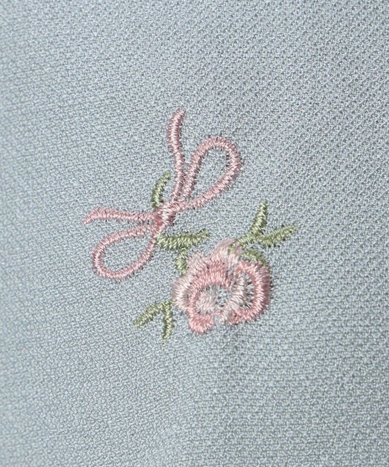 Embroidery (blue gray)