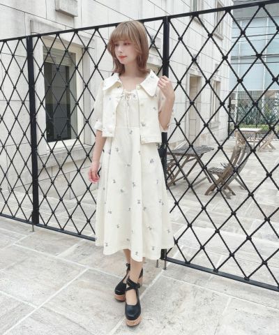 Petite lace-up small floral embroidered camisole dress/F i.n.t [54AE02f014]