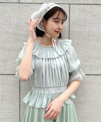 【2buy10%OFF】シアーオフショルフリルプルオーバーブラウス/F&A [54CF02h001]