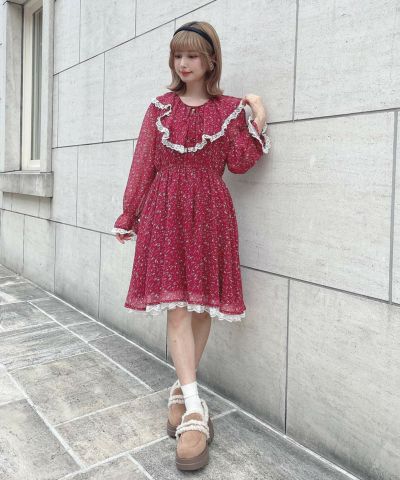 ■ [Pre-order] Ruffled dress with lace and small floral print / F i.n.t [55AE01j005] [Expected to arrive in mid-September] [Fall 2025]