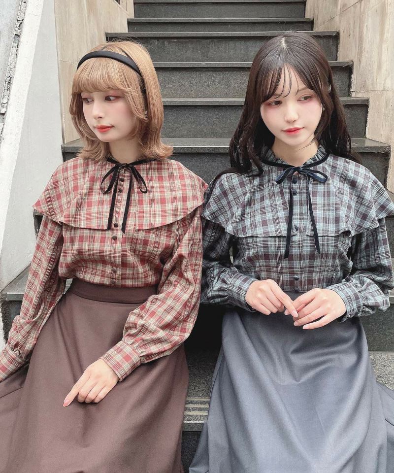 左：brown×red / 152cm, 右：navy×blue / 157cm