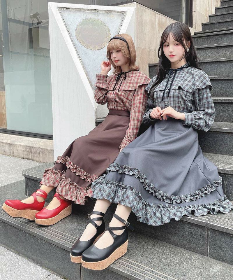 左：brown×red / 152cm, 右：navy×blue / 157cm