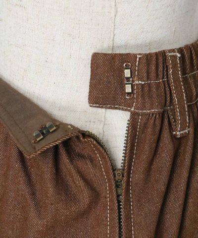 Side fastener (brown)