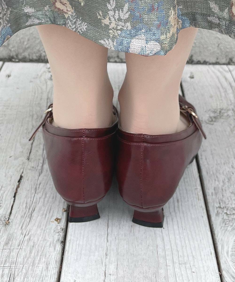 wine red