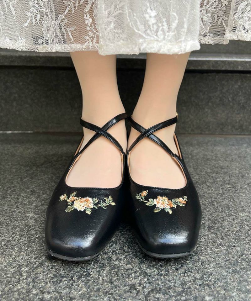 Anna Harrisanさん専用5 Anna Harrisanさん専用5 anana ストレッチサテン バレルパンツ