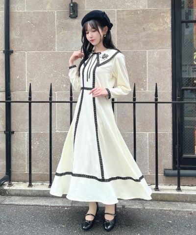 ■【ご予約】トーションレース使い刺繍衿ワンピース/an another angelus [55BE03j003][9月中旬入荷予定]【2025秋】