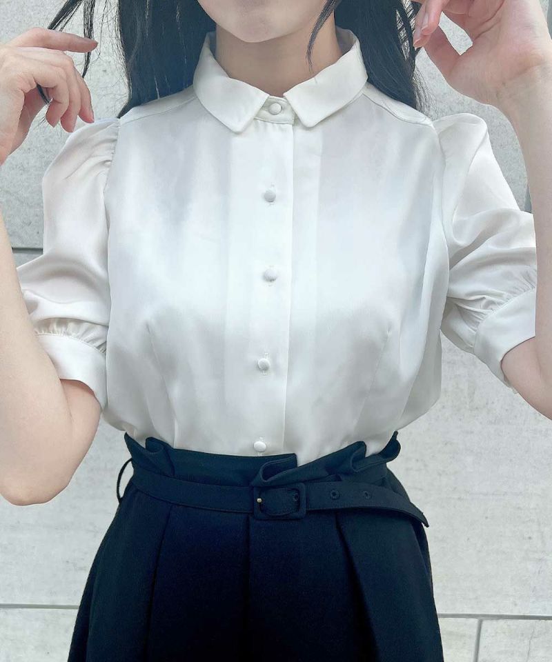 off white / 157cm / タイを外した状態