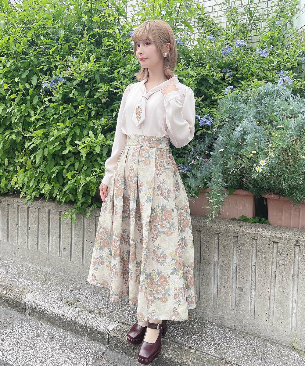 light beige / 152cm