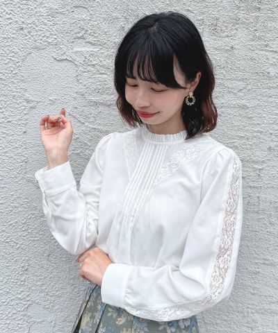 ■【ご予約】フロントピンタックレース使いブラウス/an another angelus [55BF02j005][9月中旬入荷予定]【2025秋】