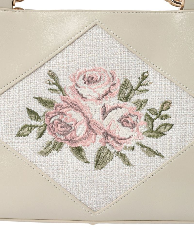 Embroidery (ivory)