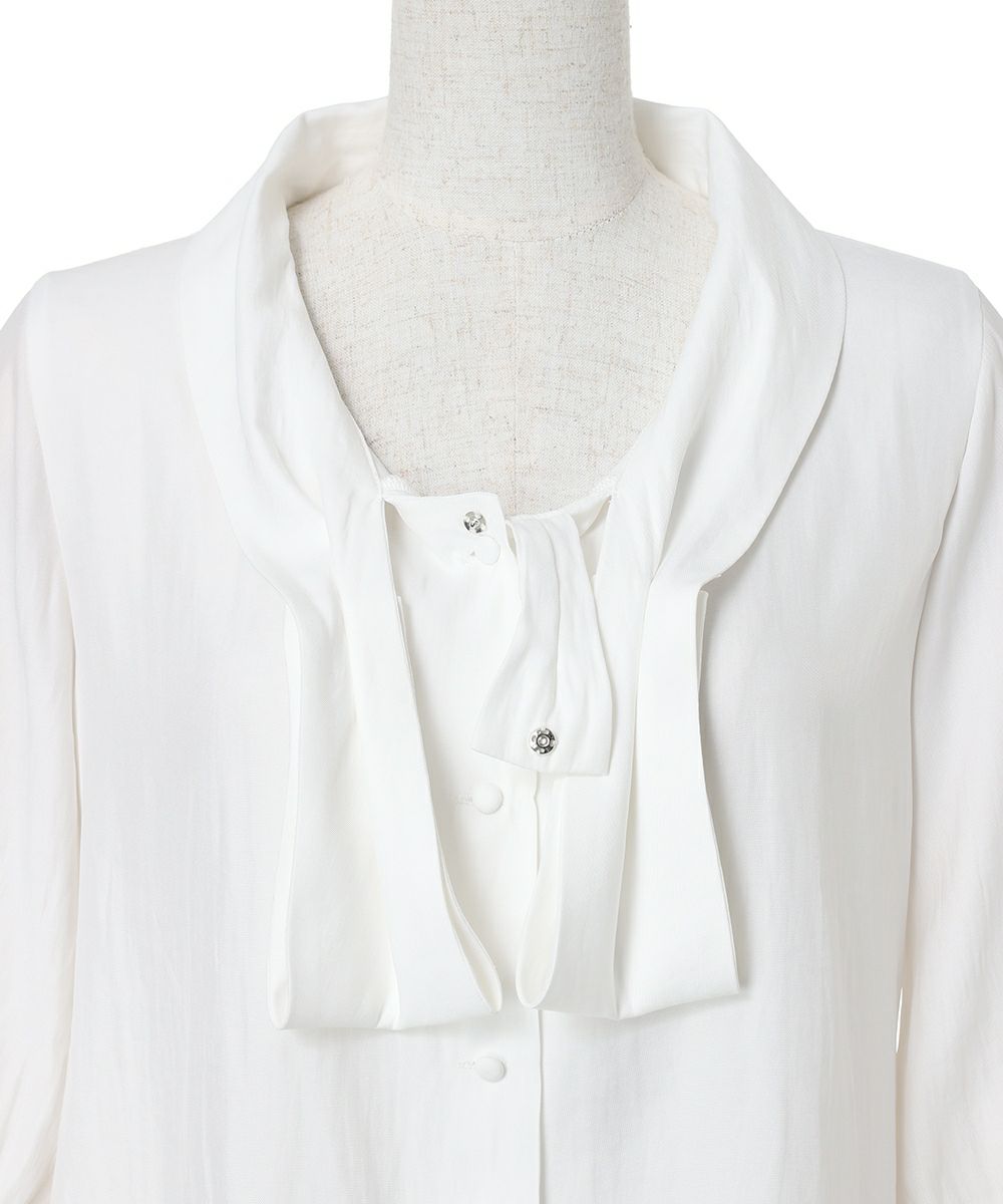 リボンをほどいた状態 (off white)