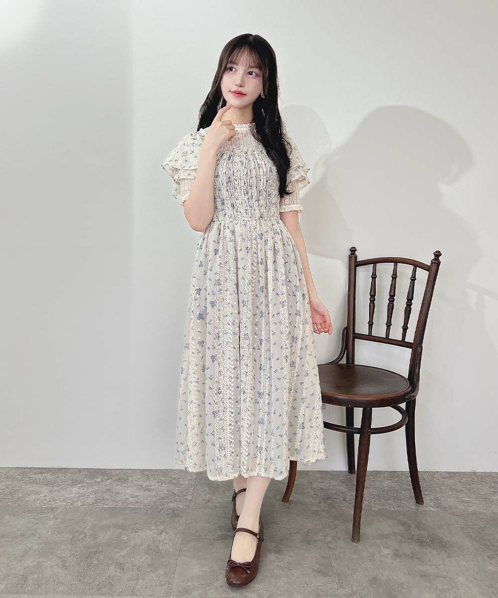 blue / 157cm / レーストップスとのレイヤード