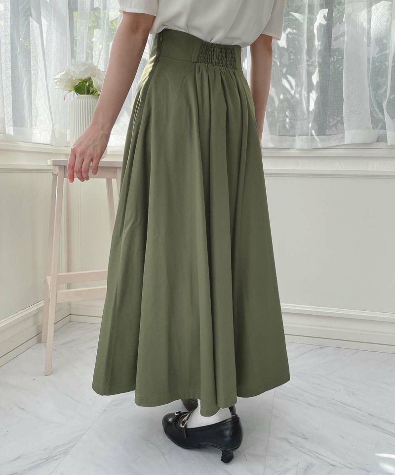 Olive green / 157cm / Wearing size: 2