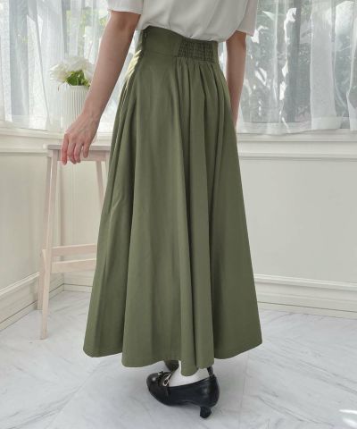 Olive green / 157cm / Wearing size: 2