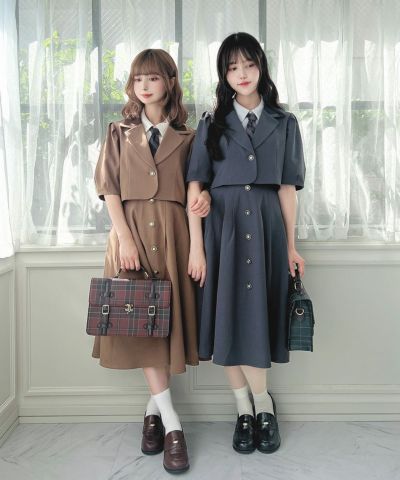 釦使いパフスリーブジャケットセットアップ/F i.n.t [55AD01h002]