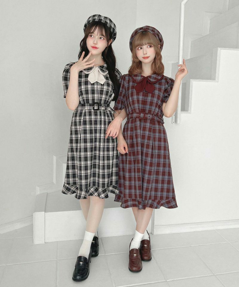 左：off white×black, 右：gray×bordeaux