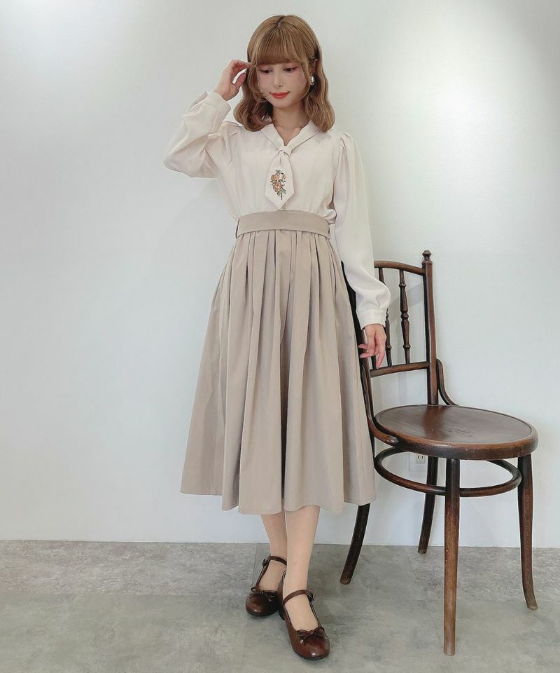 beige / 152cm