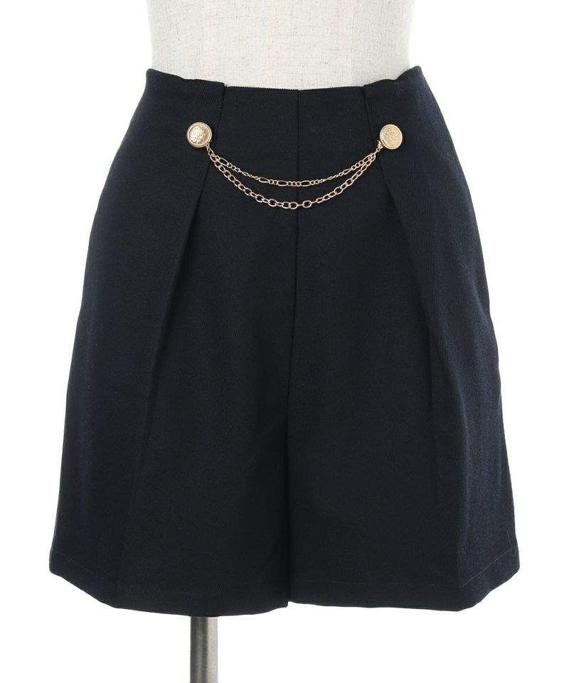 装飾付き黒ショートパンツ 1908-00b.jpg