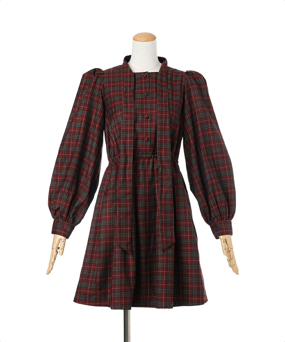 タイを外した状態 (red)