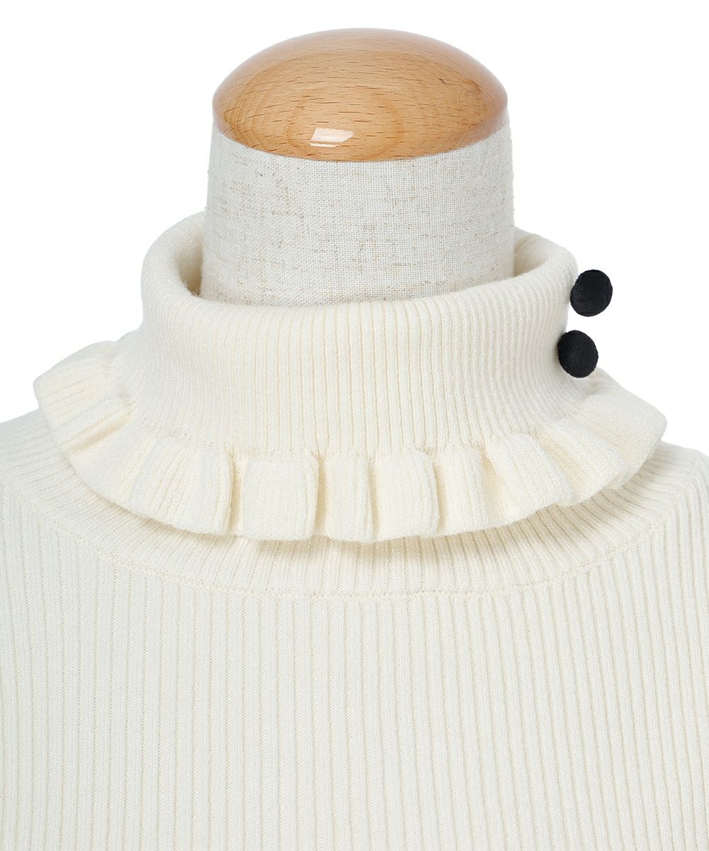 襟 (off white)