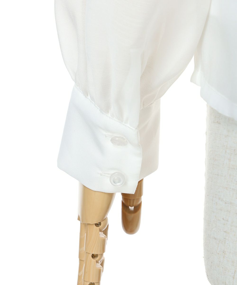 袖元 (off white)